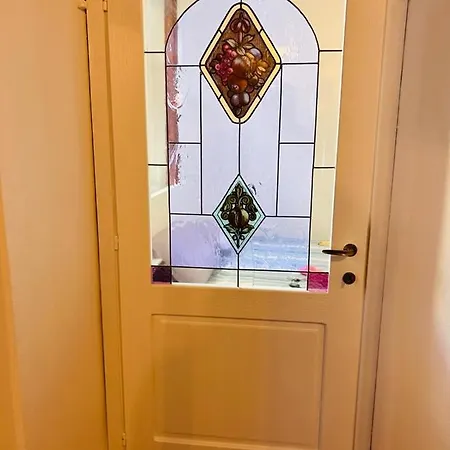 Alex Castle Apartment