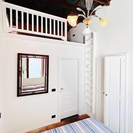 Alex Castle Apartment Gravedona